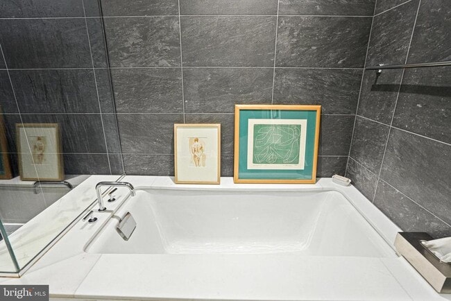 Building Photo - 1177 22nd St NW