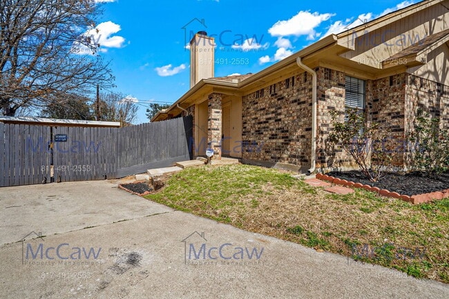 Building Photo - 2813 Newkirk Ct