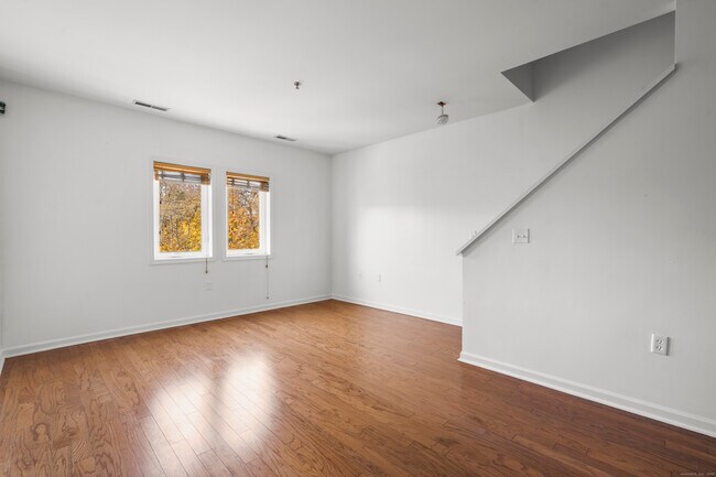 Building Photo - 2660 North Ave