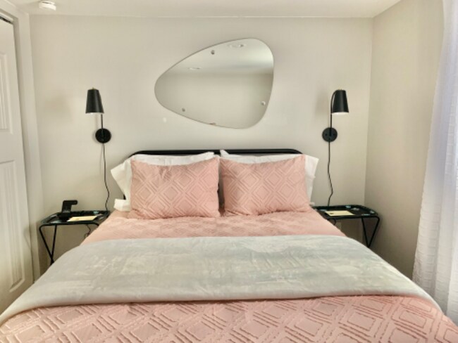 Building Photo - 1008 Princeton Ave