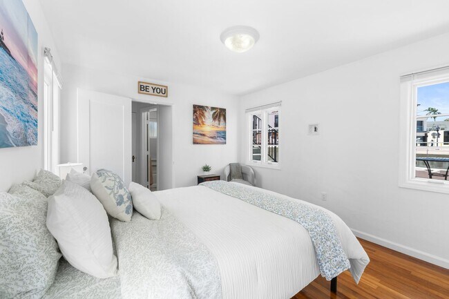 Building Photo - Charming 2 Bed 1 bath "fully furnished monthly rental" in La Jolla Village.