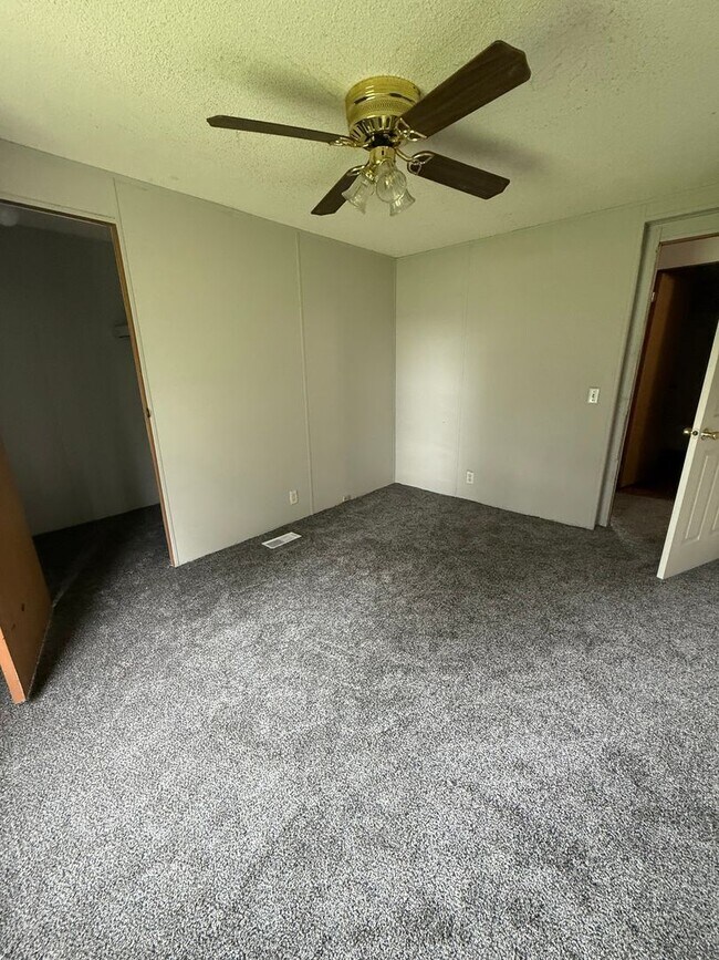 Building Photo - Spacious Country Living in Haysville Kansas