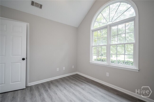 Building Photo - 2400 Rays Church Rd