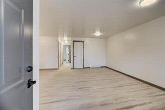 Building Photo - 3105 Cooney Dr