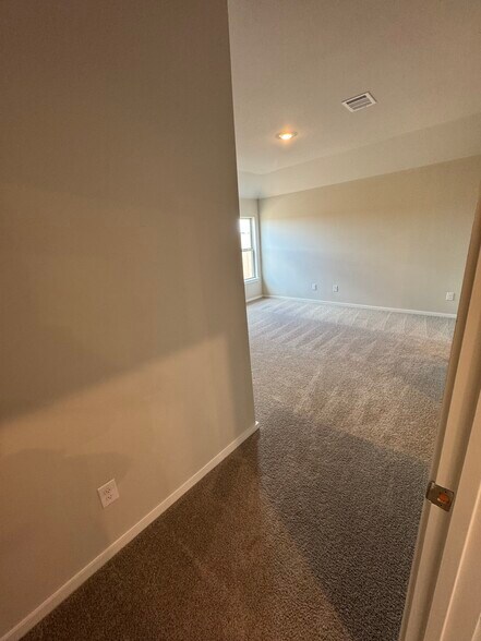 Building Photo - 174 Sterling River Ln