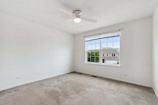 Building Photo - 12811 Conifer St