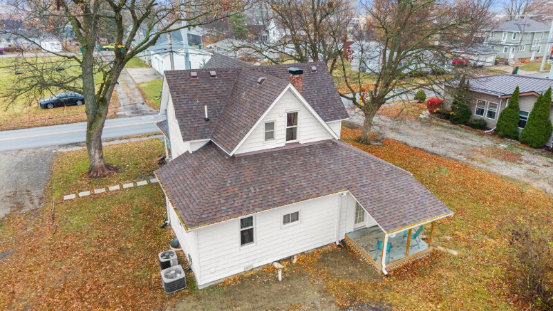 Building Photo - 131 W Noble St