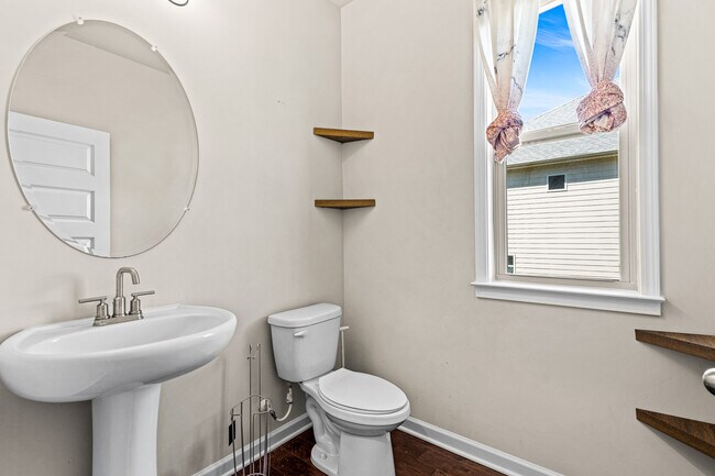 Building Photo - 2635 Ridge Manor Dr