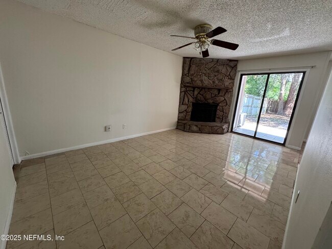 Building Photo - 4262 Winderpark Ct