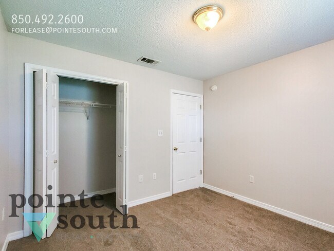 Building Photo - 615 Batten Blvd