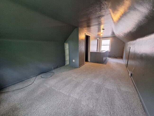 Building Photo - 6338 Lodewyck St