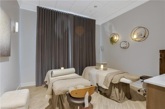 Building Photo - 13533 Blue Bay Cir