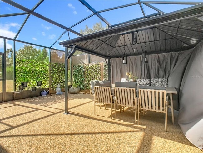 Building Photo - 790 Carmel Ln