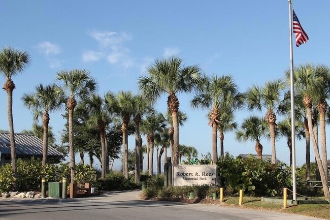 Building Photo - 10913 Liberty Dr