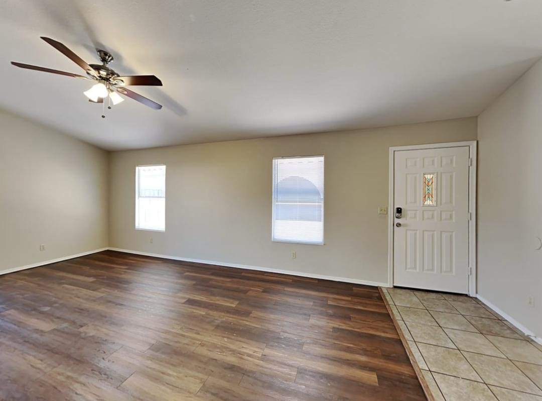 Building Photo - 4245 S Normandie Ln
