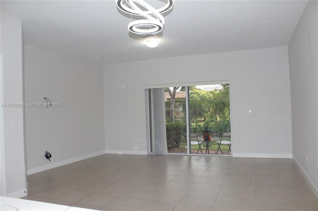 Building Photo - 3558 NW 29th Ct