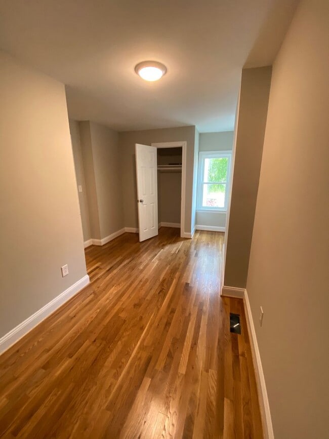 Building Photo - Renovated Three Bedroom VCU Area Home With...