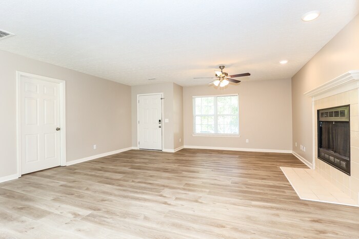 Building Photo - 173 Shiloh Dr
