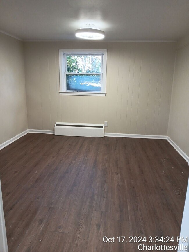 Building Photo - Spacious 5-Bedroom 2 Bath  Home in Historic Downtown Charlottesville