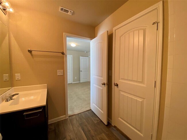 Building Photo - 3012 Tilmon Ln.