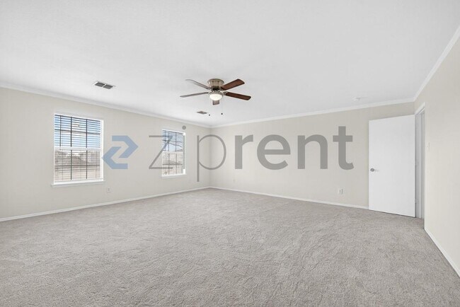 Building Photo - 1626 White Oak Rd