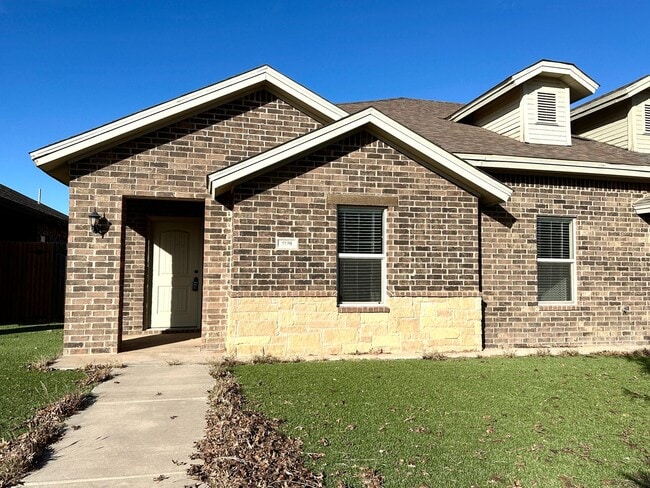 Primary Photo - 3 bed 2 bath 2 car garage - Cooper ISD