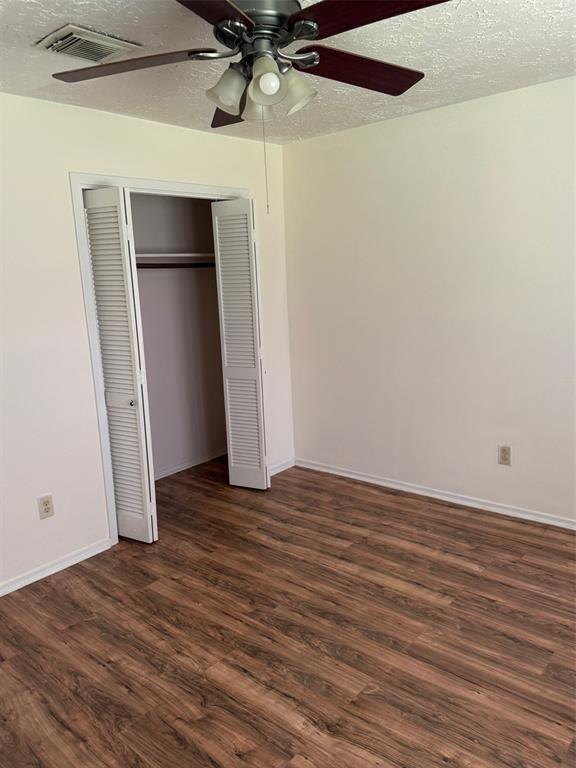 Building Photo - 5613 Countryaire St