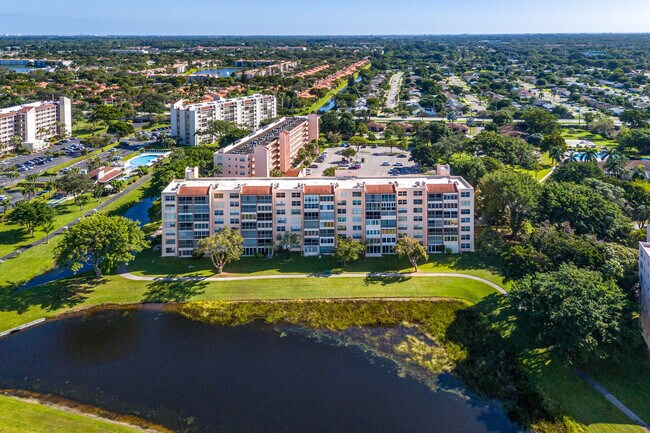 Building Photo - 14575 Bonaire Blvd