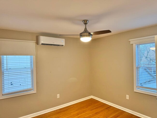 Building Photo - 207-03 34th Ave