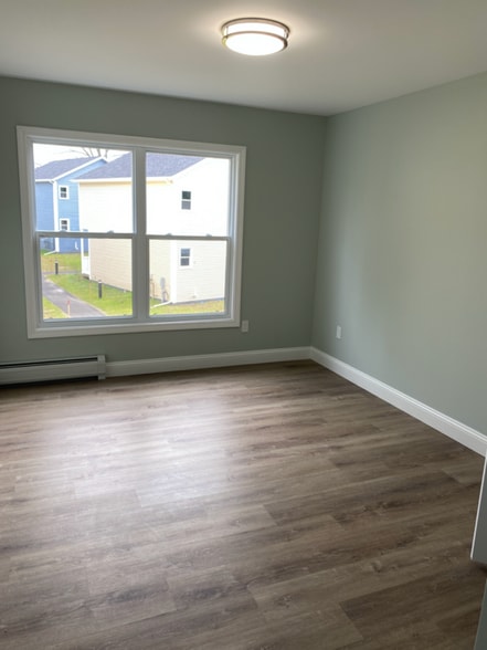 Building Photo - 45 Robin Wy