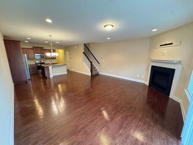 Building Photo - Spacious Durham Townhome Minutes from RTP ...