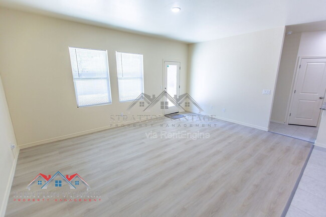 Building Photo - 5771 E Thetis Dr