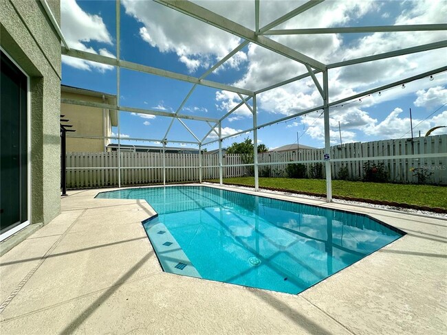 Building Photo - 244 Coralwood Ct