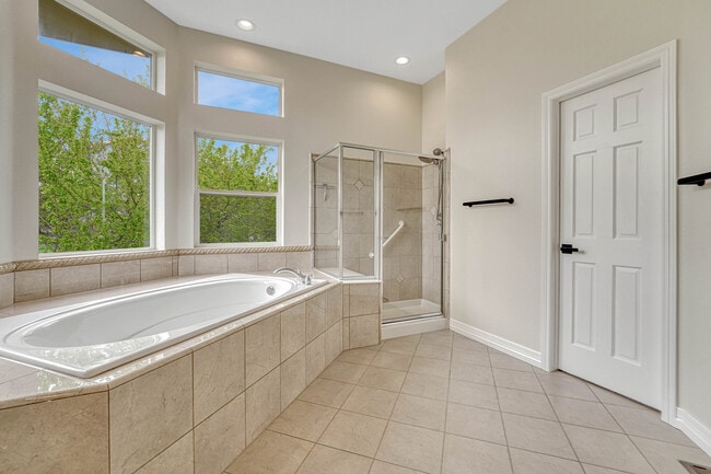 Building Photo - 11700 Coeur D Alene Dr