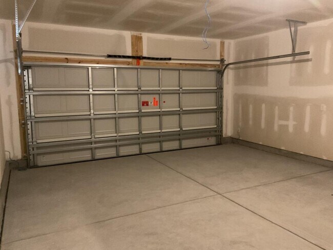 Building Photo - 508 Cambria Dr