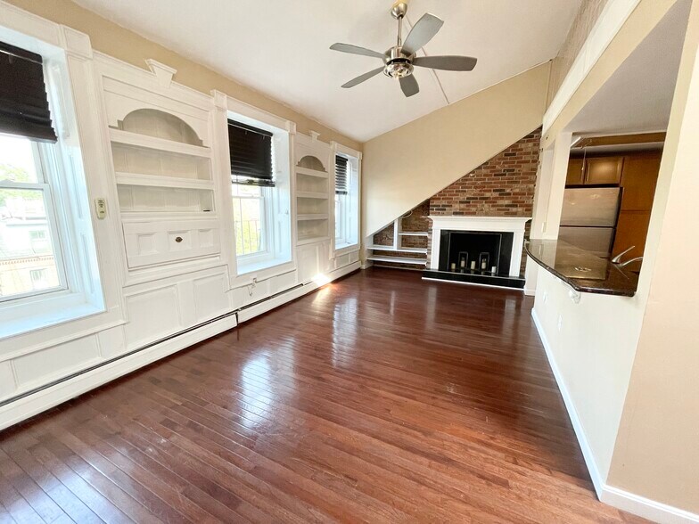 Building Photo - 416 Massachusetts Ave