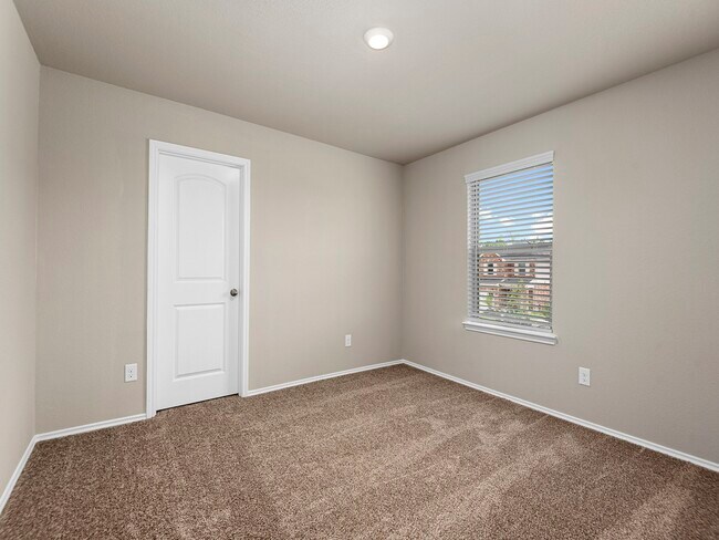 Building Photo - 9278 Inland Leather Ln