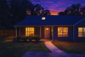 Building Photo - 5141 Farm Pl Dr NE