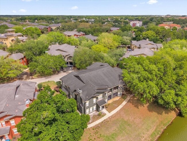 Building Photo - 163 Villa Di Este Terrace