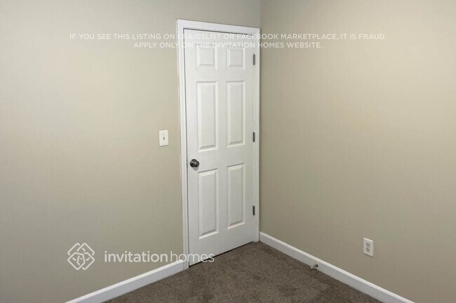 Building Photo - 847 Anchor Way NE