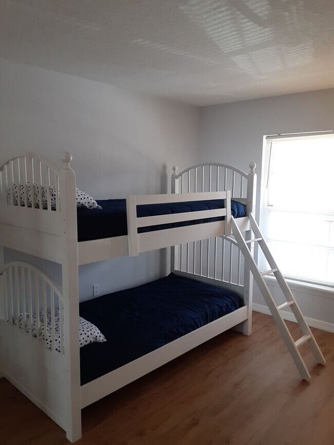 Building Photo - FREE RENT!!! Condo at Club Cortile, Kissimmee