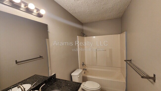Building Photo - 3894 Cindy Dr