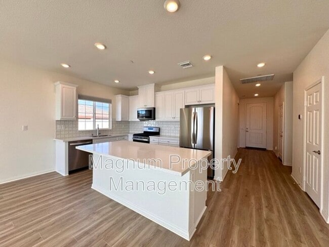 Building Photo - 22691 Hilltopper Wy