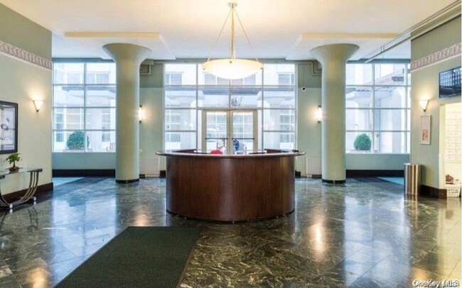 Building Photo - 1 Landmark Sq