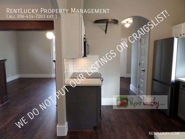 Building Photo - 821 23rd Ave