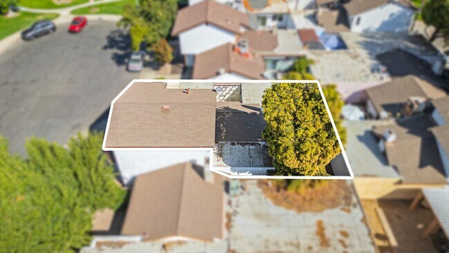 Building Photo - 308 Del Prado Ct