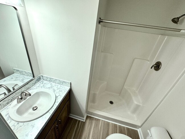 Building Photo - Like New & Ready NOW! 2 Primary Suites w/Private Baths! Reserved Parking, Community Pool & MUCH M...