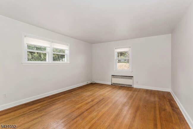 Building Photo - 145 Highview Terrace