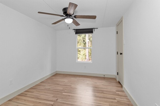 Building Photo - 5500 Penny Rd