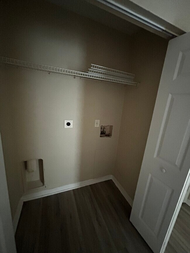 Building Photo - Quail Run Duplex